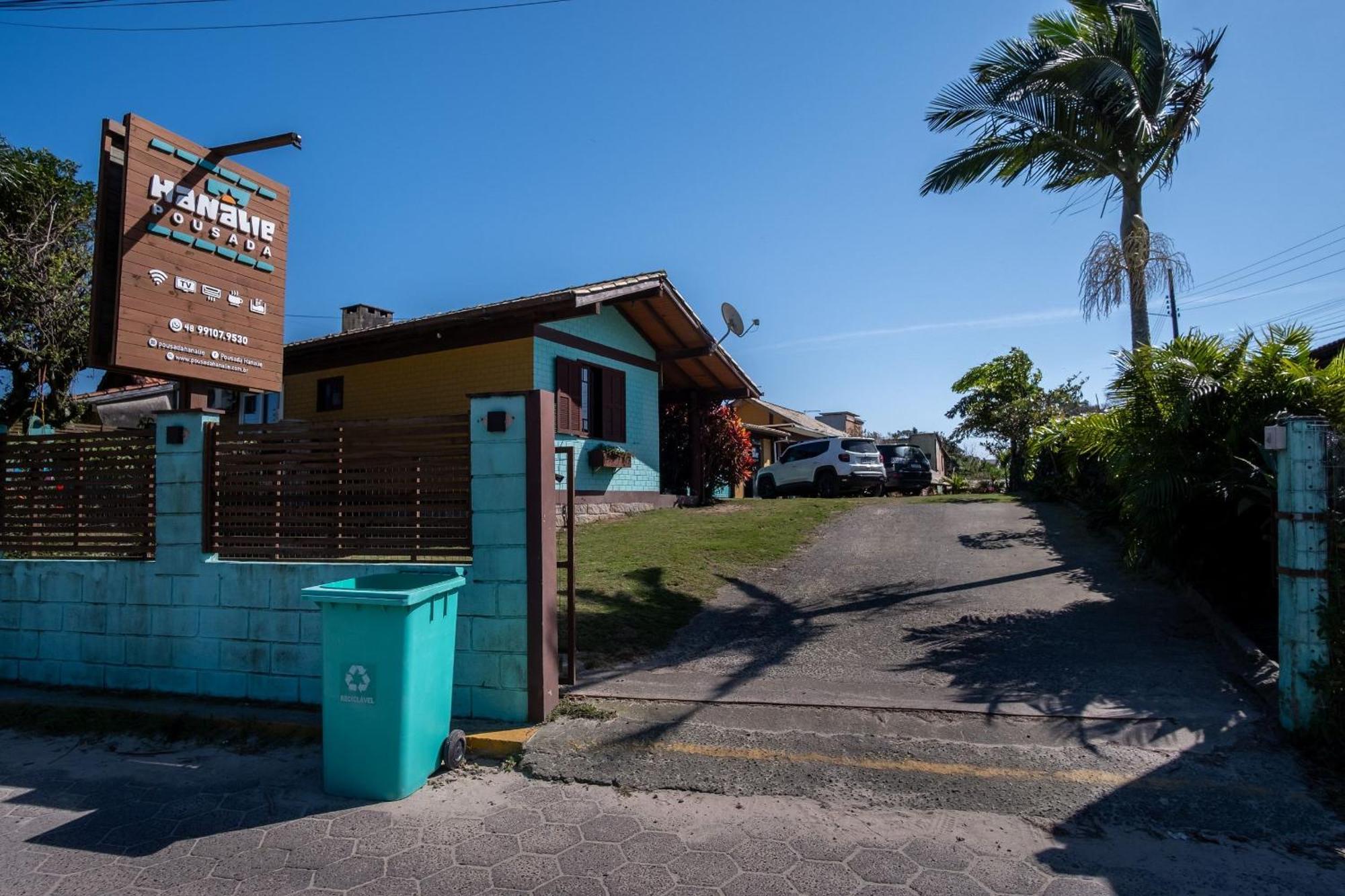 Pousada Hanalie - Praia Do Rosa - Sc エクステリア 写真