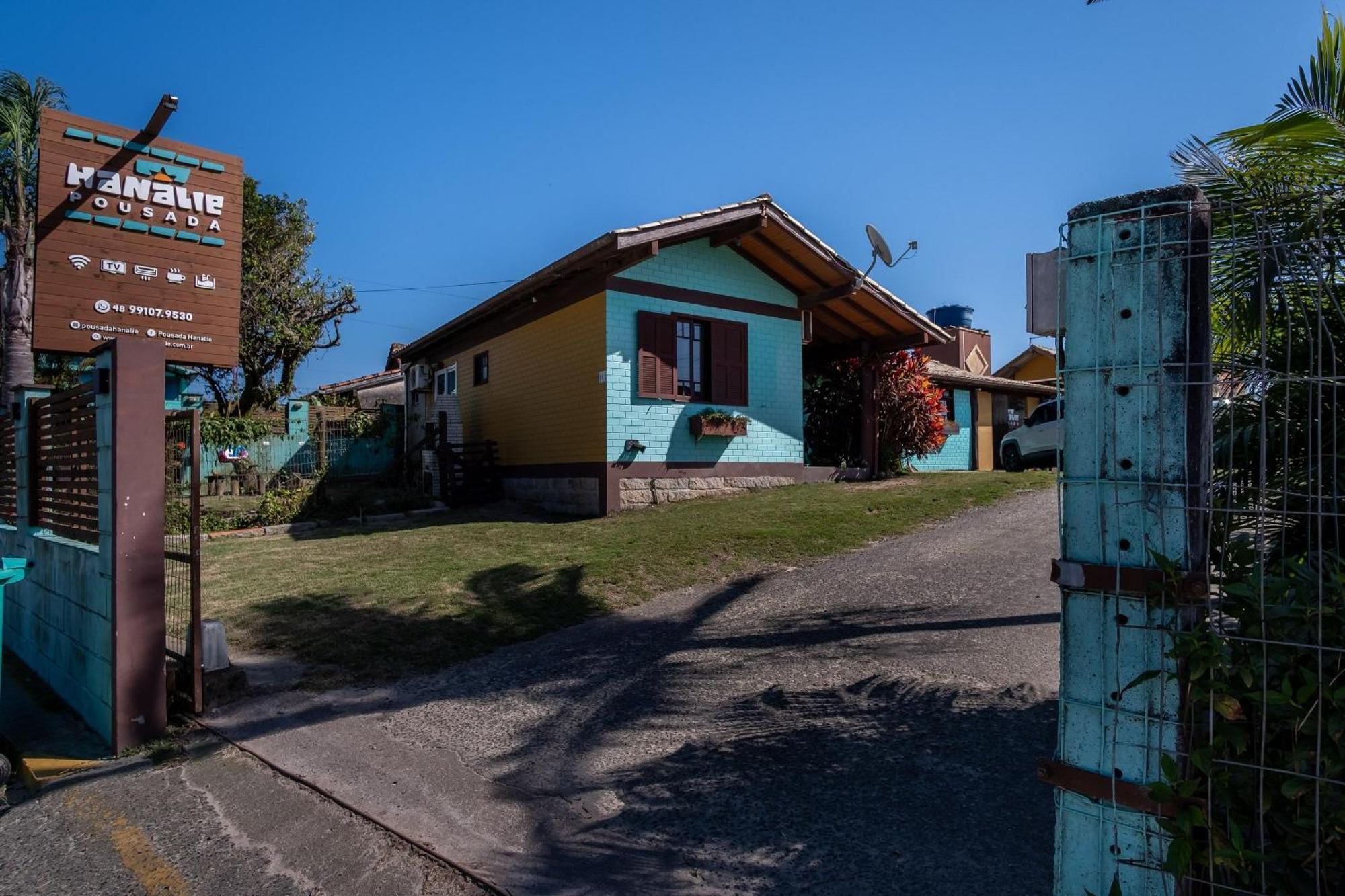 Pousada Hanalie - Praia Do Rosa - Sc エクステリア 写真